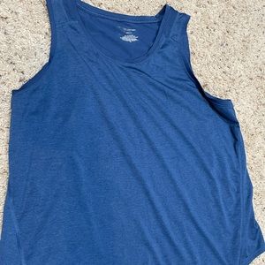 Tek Gear workout tank